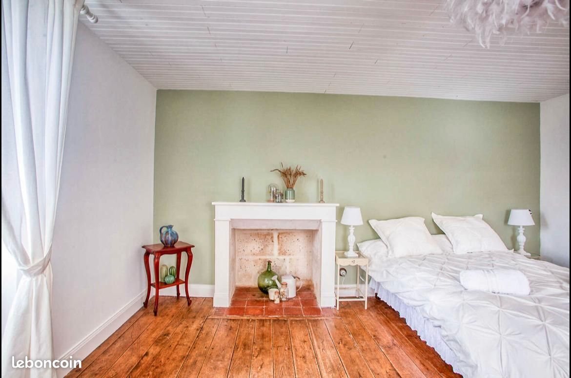 Maison à louer, 180m², Brantôme