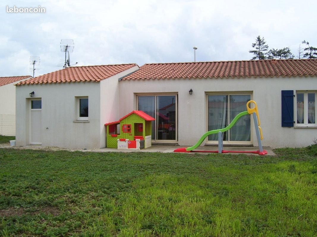 Maison à louer, 98m², Villeneuve-la-Comtesse