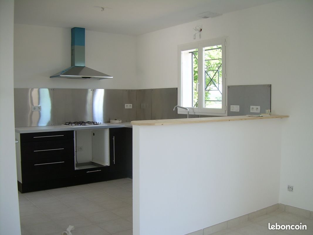 Maison à louer, 90m², Lansac