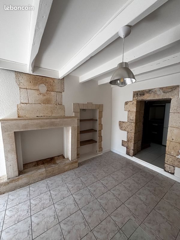 Maison à louer, 70m², Gond-Pontouvre