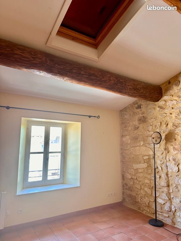 Appartement à louer, 50m², Saint-Victor-la-Coste
