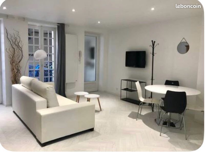 Appartement à louer, 42m², Rochefort