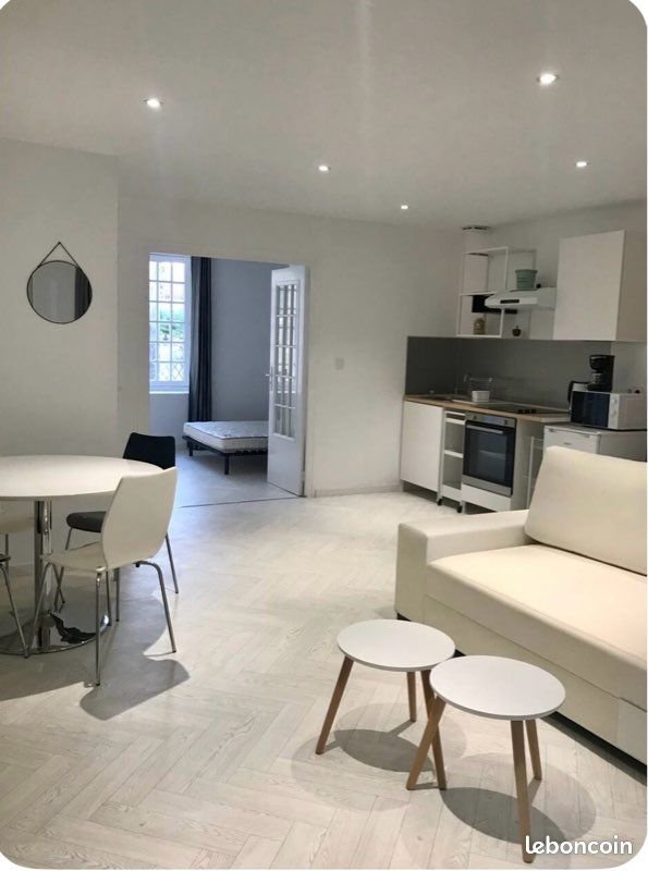 Appartement à louer, 42m², Rochefort
