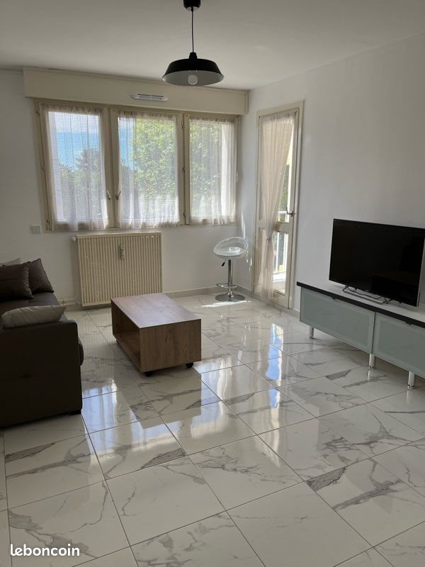 Appartement à louer, 79m², Mâcon