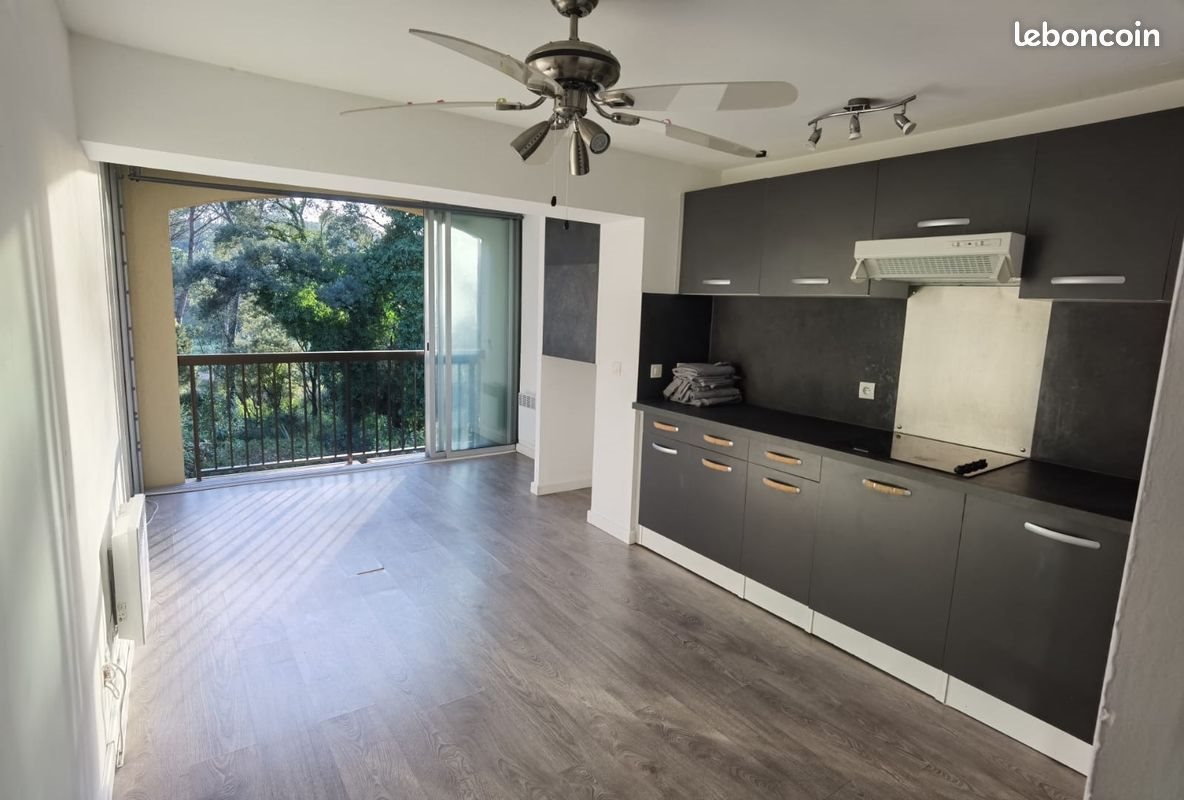 Appartement à louer, 30m², Saint-Raphaël