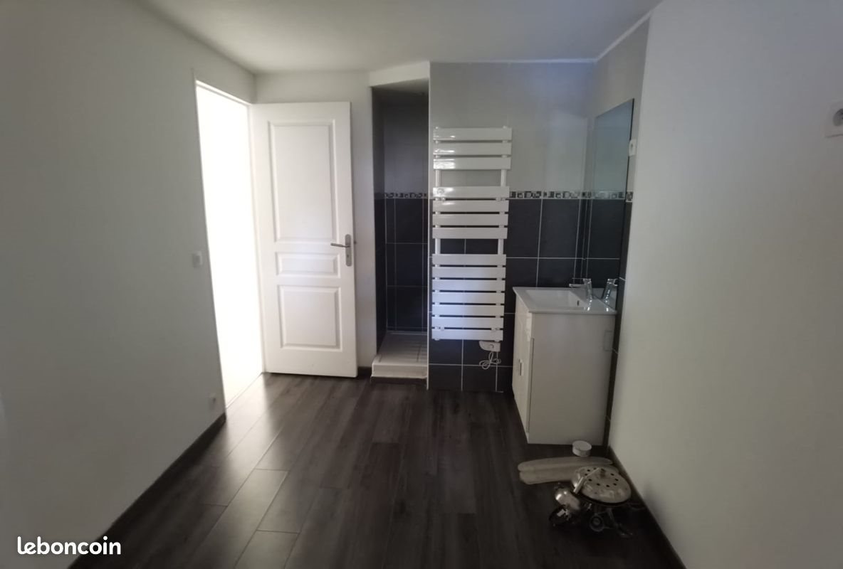 Appartement à louer, 30m², Saint-Raphaël