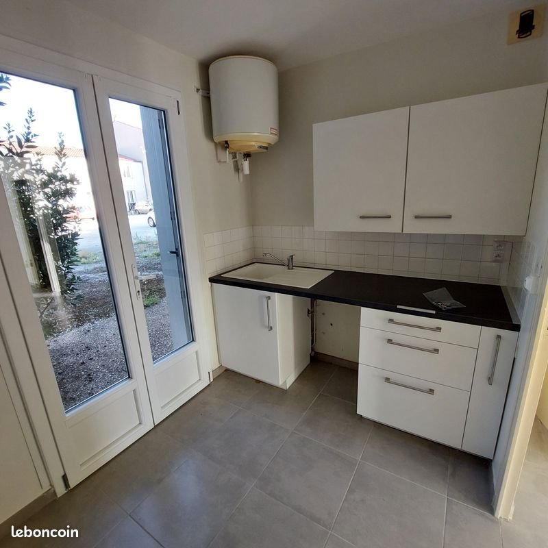 Appartement à louer, 33m², Saintes