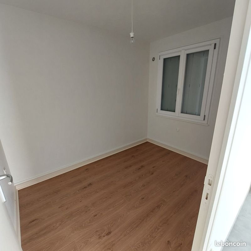 Appartement à louer, 33m², Saintes