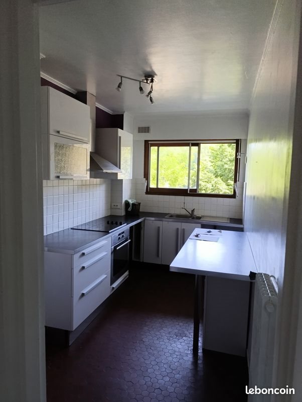 Appartement à louer, 66m², Chaville