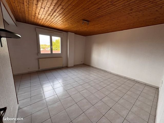 Appartement à louer, 50m², Gennes