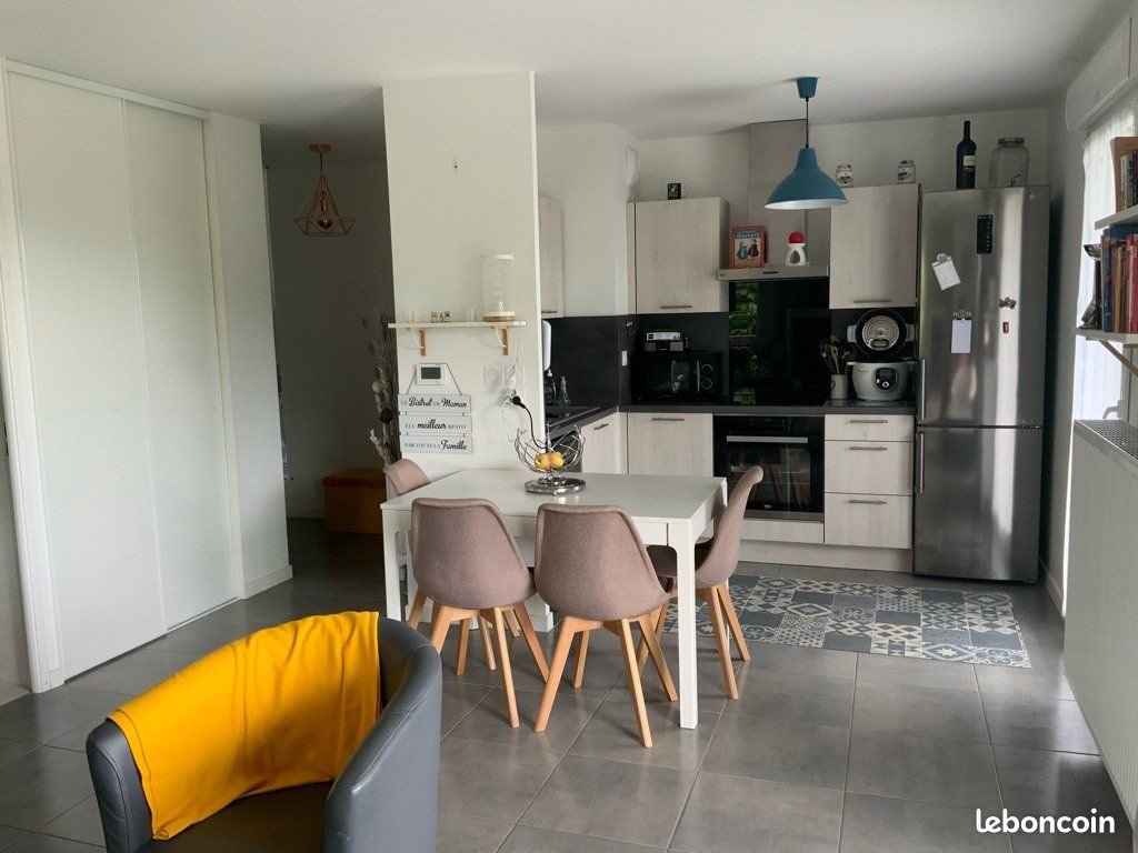 Appartement à louer, 53m², Chevry
