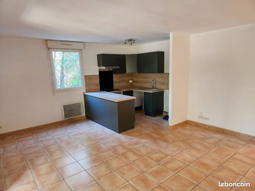 Appartement à louer, 48m², Arles
