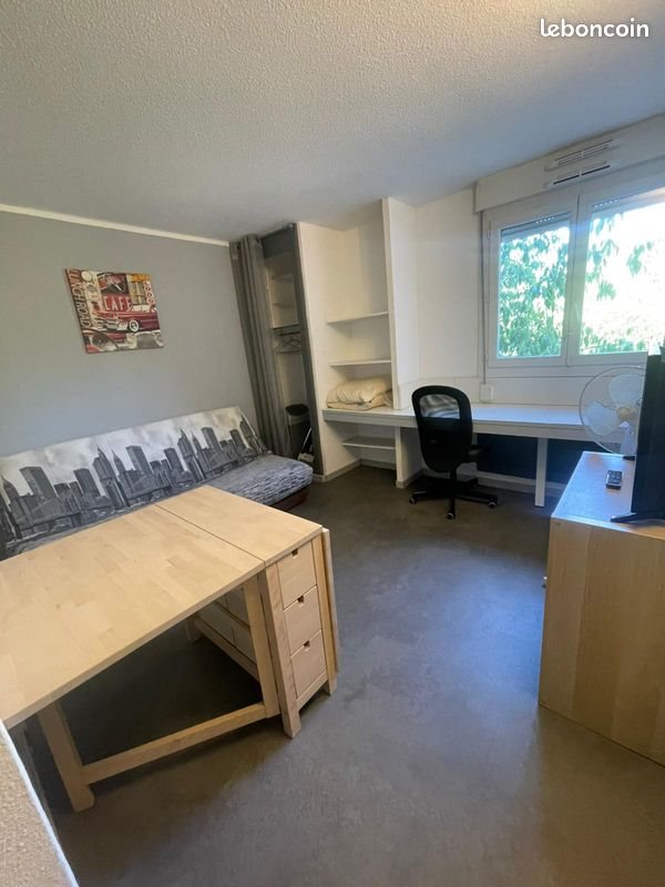 Appartement à louer, 18m², Nîmes