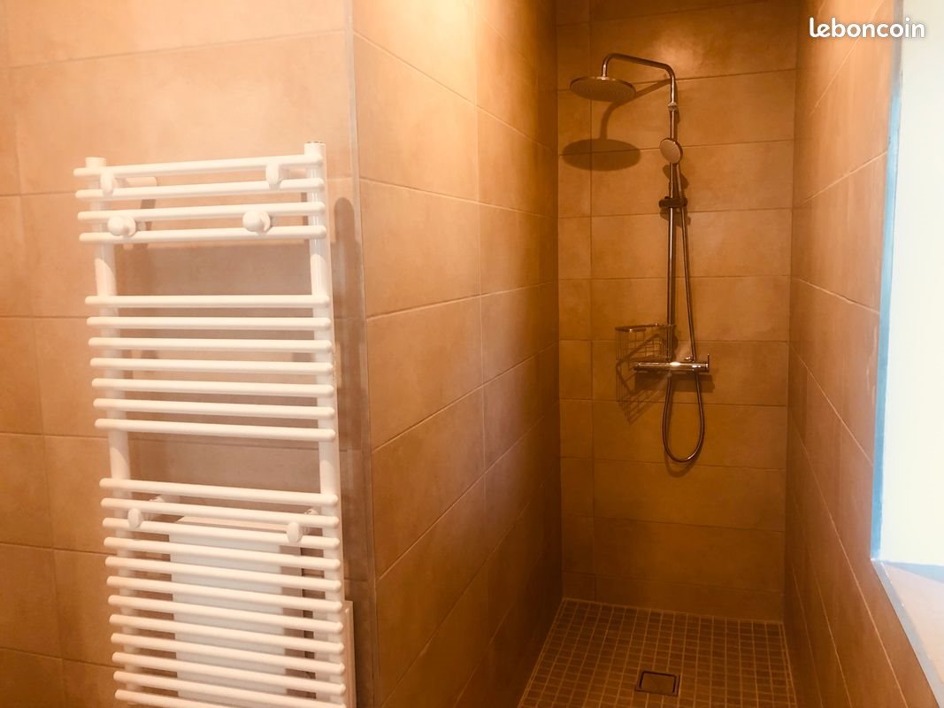 Appartement à louer, 70m², Rougemont-le-Château
