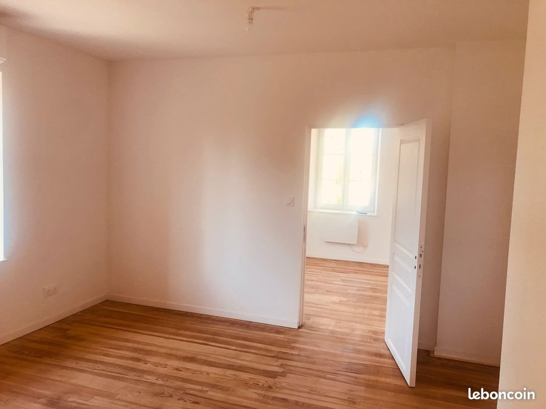 Appartement à louer, 70m², Rougemont-le-Château
