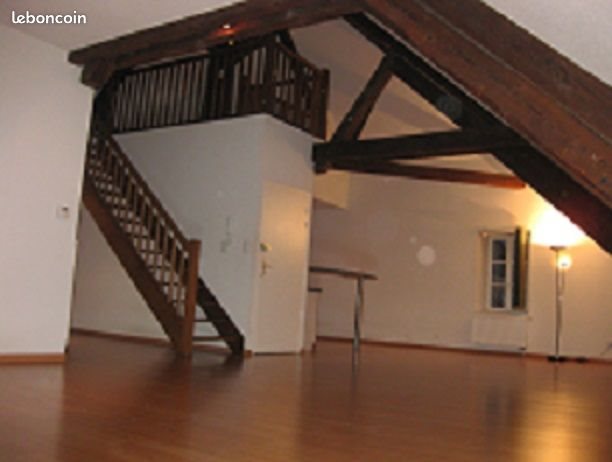 Appartement à louer, 180m², Lure