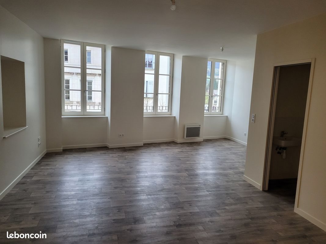 Appartement à louer, 101m², Saint-Amour