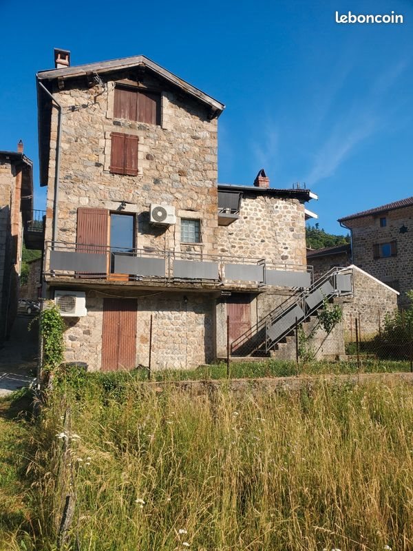 Maison à louer, 90m², Arcens