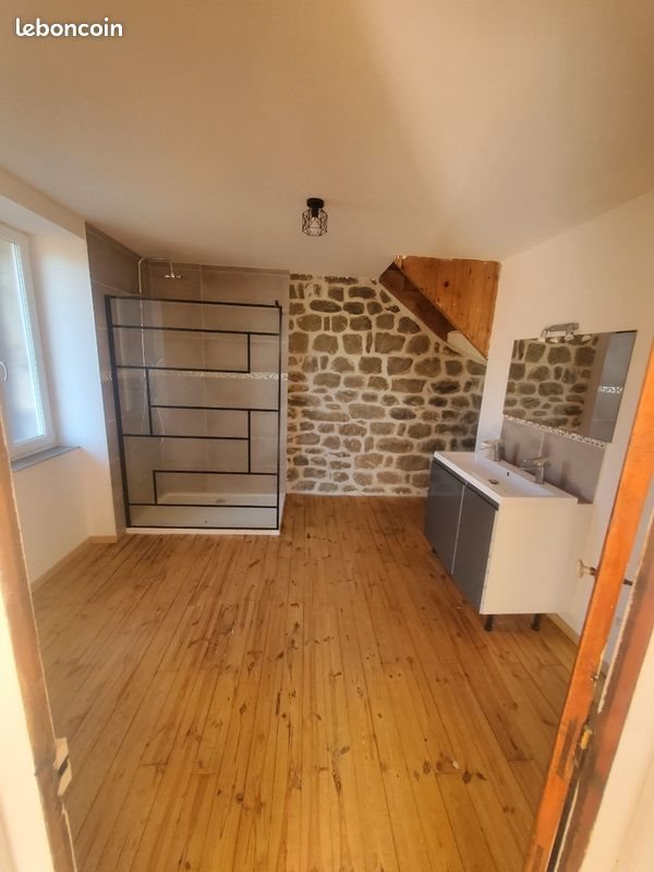Maison à louer, 90m², Arcens