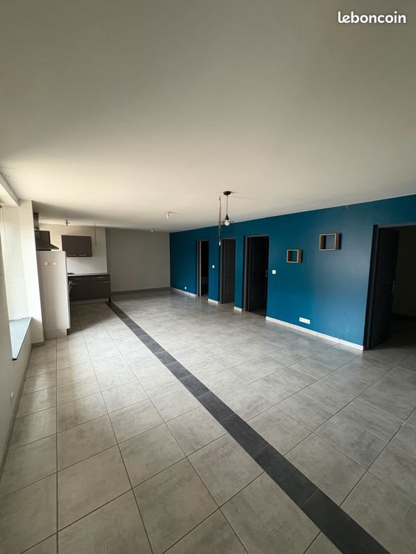 Appartement à louer, 78m², Fougerolles