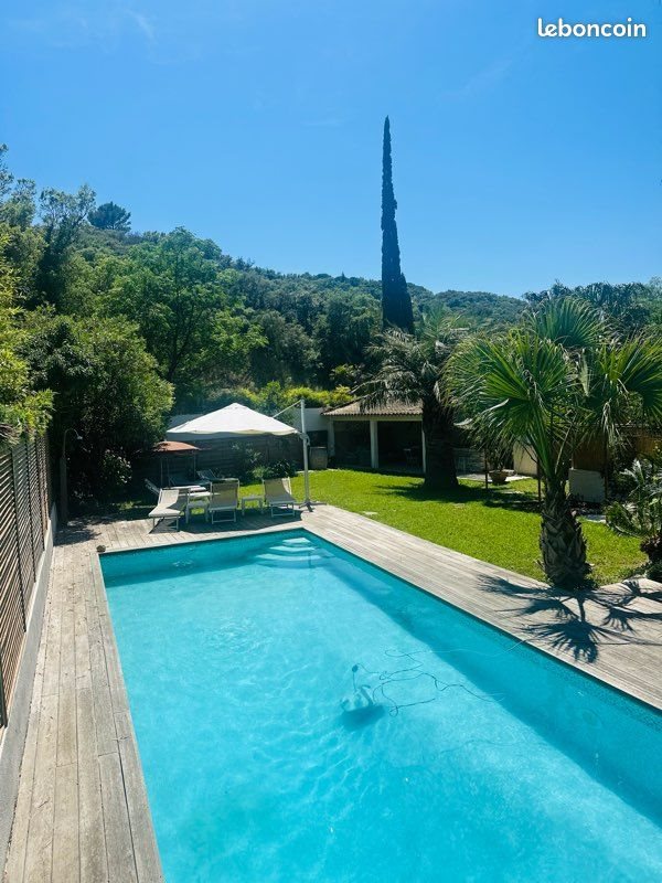 Appartement à louer, 28m², Roquebrune-sur-Argens