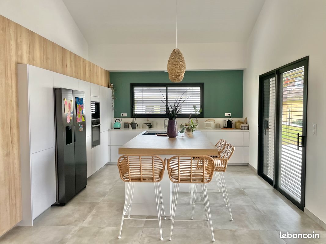 Maison à vendre, 187m², Dasle