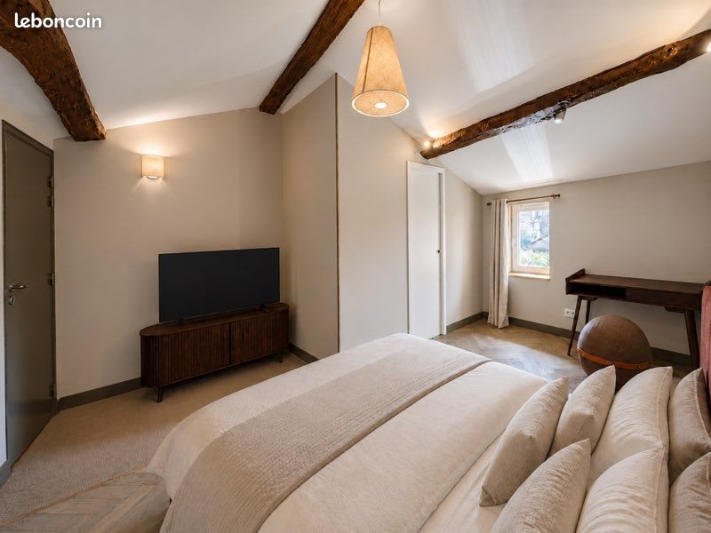 Appartement à louer, 19m², Saint-Genis-Laval