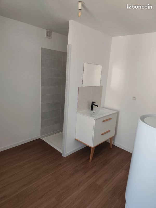 Appartement à louer, 70m², Mer