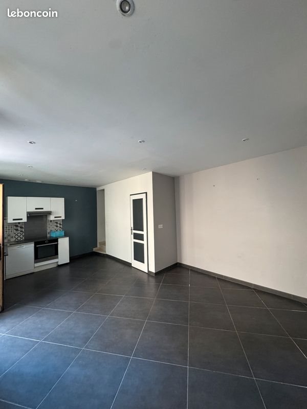 Maison à louer, 81m², Saint-Gilles