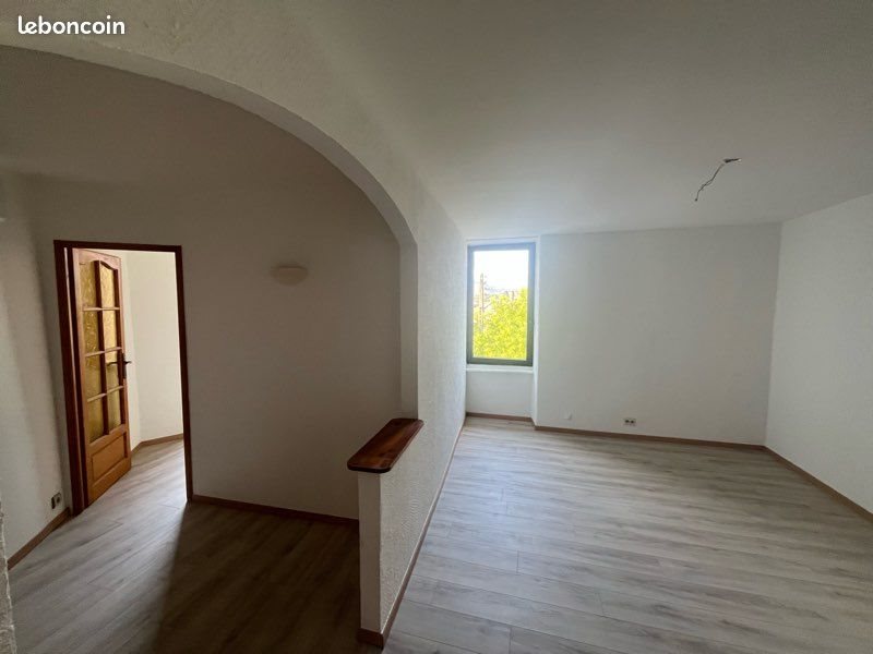 Appartement à louer, 80m², Saint-Chinian
