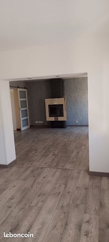 Maison à louer, 83m², Messei