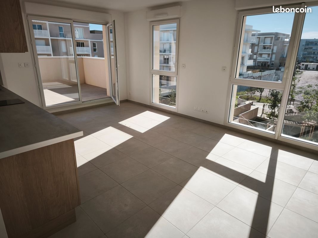 Appartement à louer, 32m², Monteux