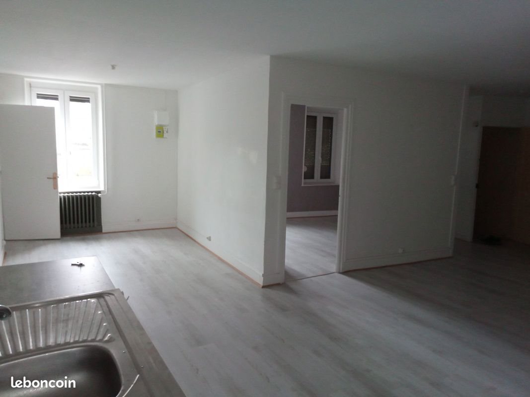 Appartement à louer, 147m², Sedan