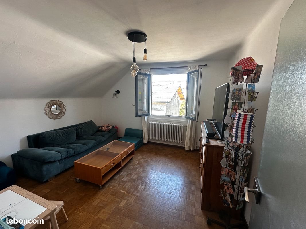 Appartement à louer, 70m², Cluses