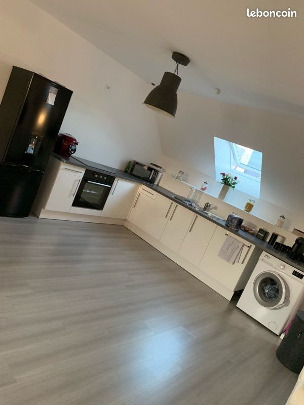 Appartement à louer, 65m², Sedan