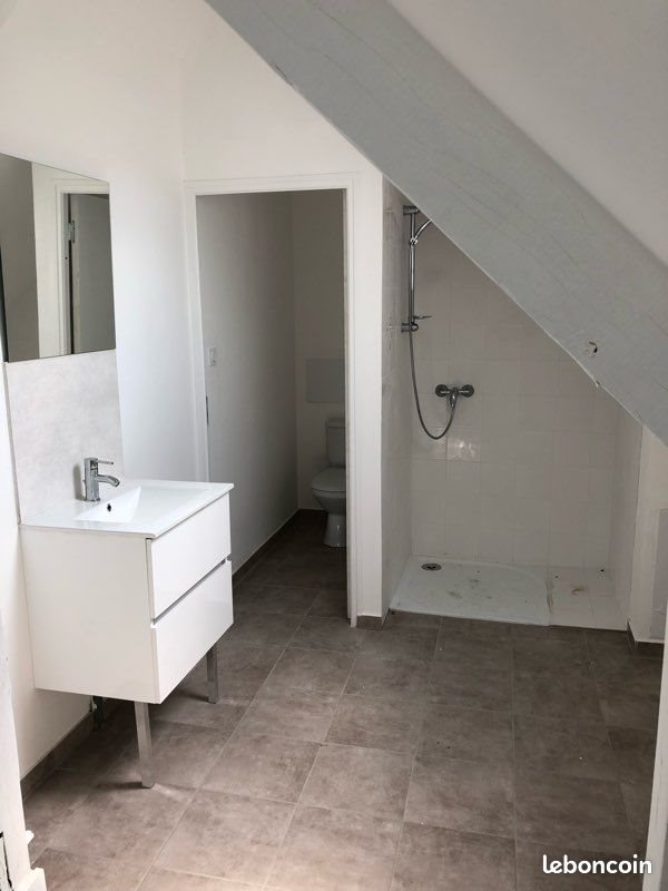 Appartement à louer, 65m², Sedan