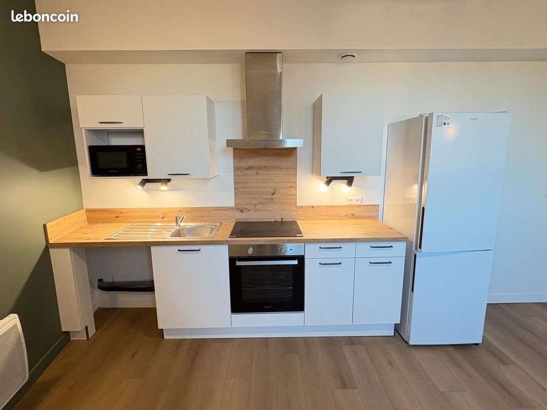 Appartement à louer, 47m², Lasbordes