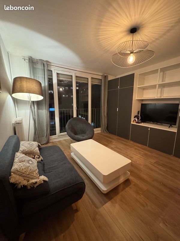 Appartement à louer, 33m², Puteaux