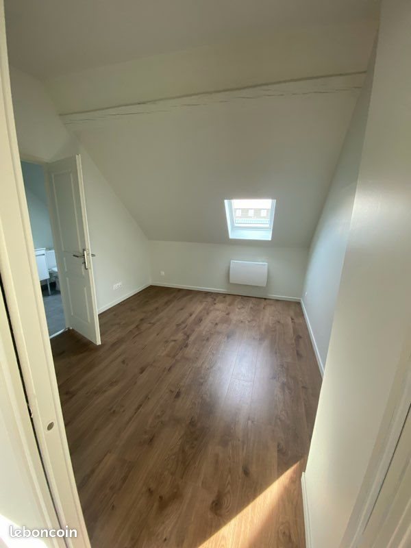 Appartement à louer, 29m², Saint-Quentin