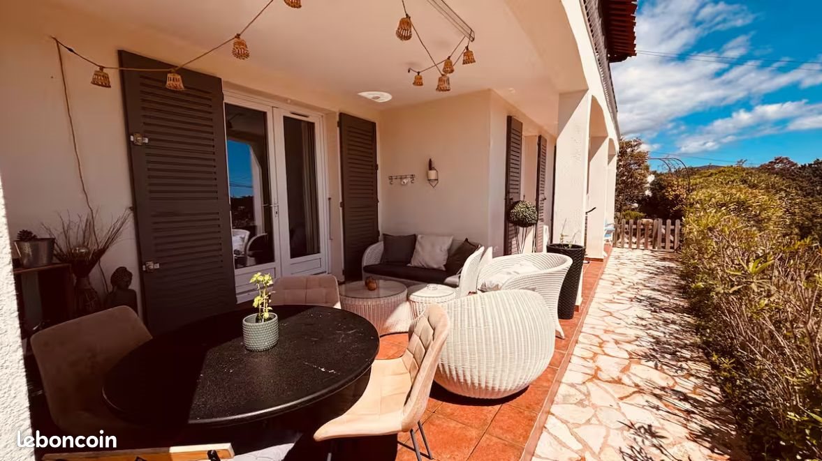 Maison à louer, 75m², Fréjus
