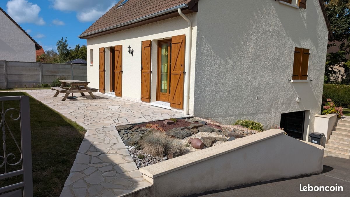 Maison à louer, 91m², Luc-sur-Mer