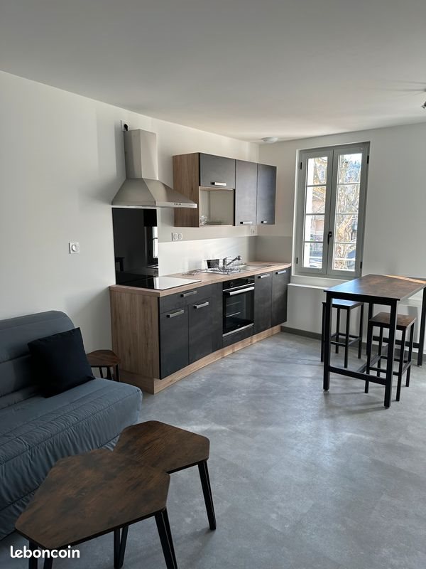 Appartement à louer, 24m², Figeac
