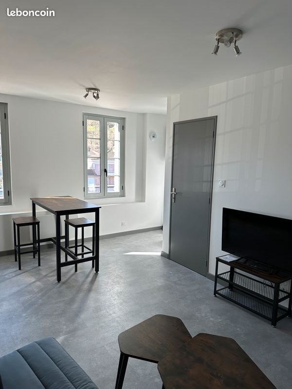 Appartement à louer, 24m², Figeac