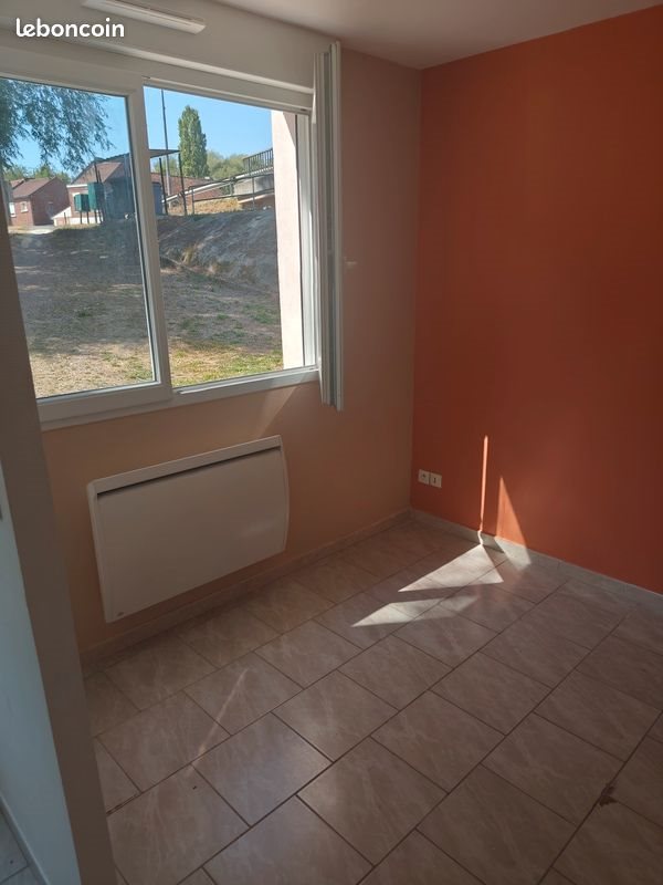 Appartement à louer, 30m², Éleu-dit-Leauwette