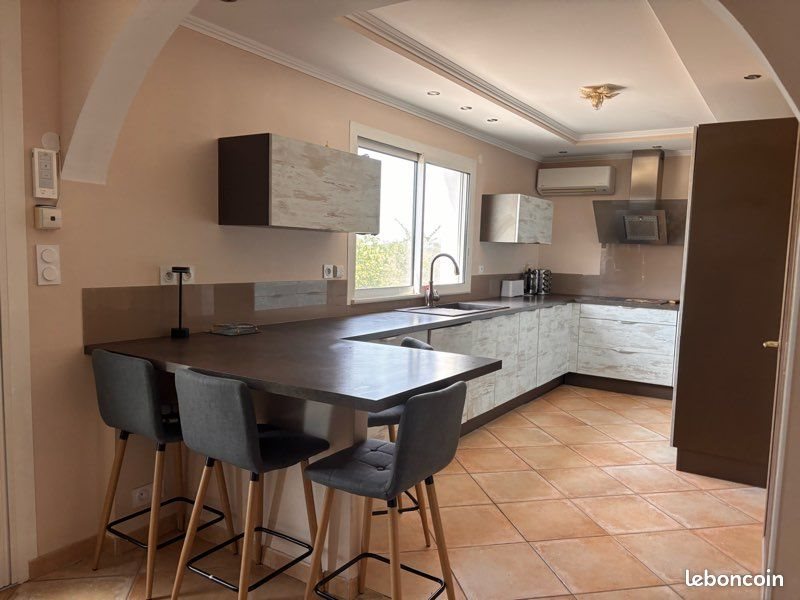 Maison à louer, 145m², Leyrieu
