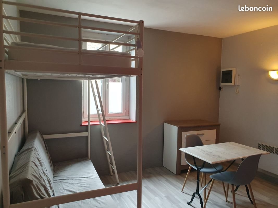 Appartement à louer, 17m², Fougères