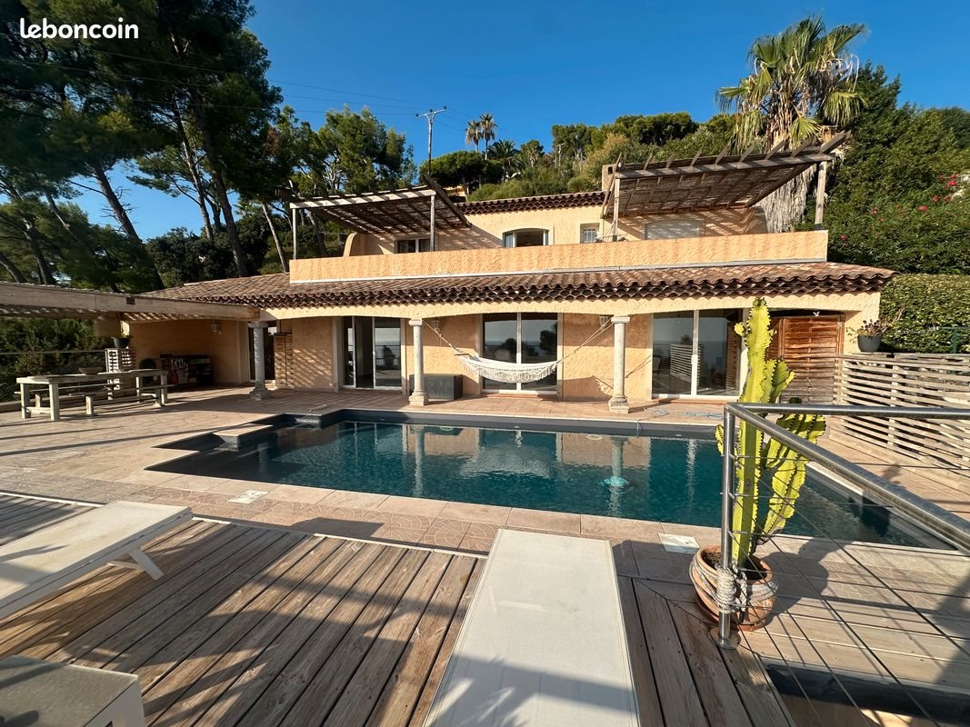 Maison à vendre, 197m², Carqueiranne