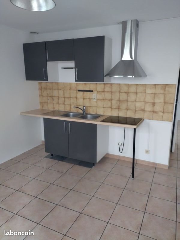 Maison à louer, 32m², Nohanent