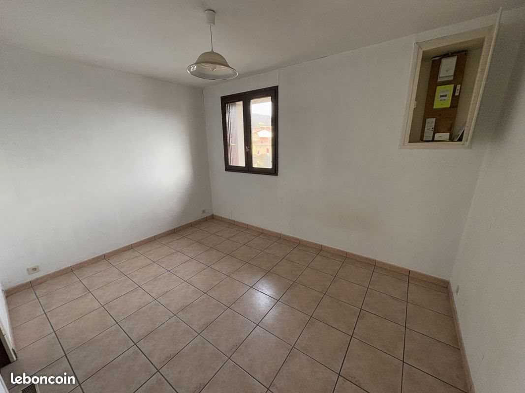 Maison à louer, 32m², Nohanent