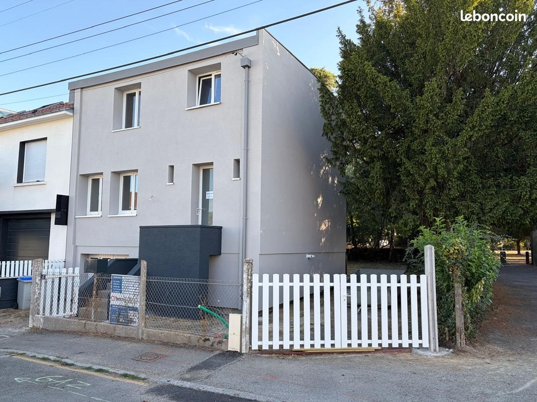 Maison à louer, 80m², Rezé